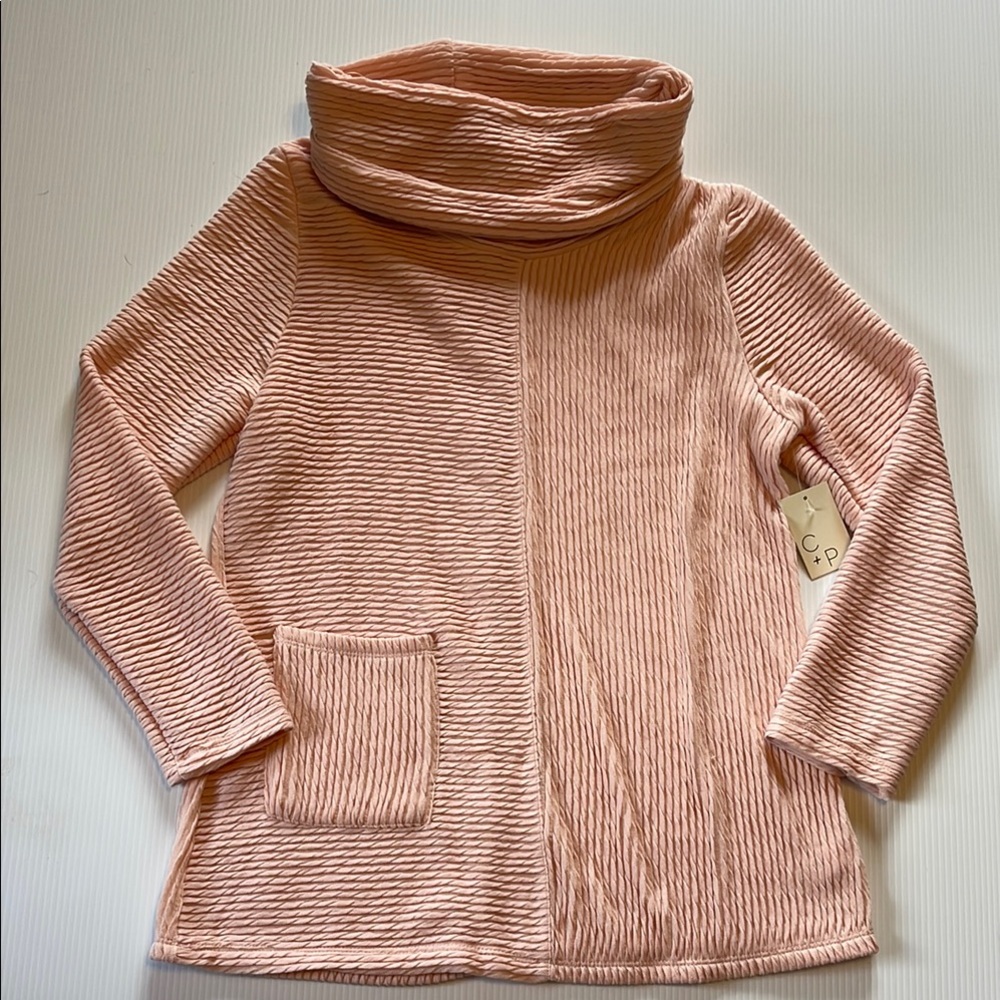 Cactus and Pearl Texture Knit Cowl Neck Top
Size Medium NWT